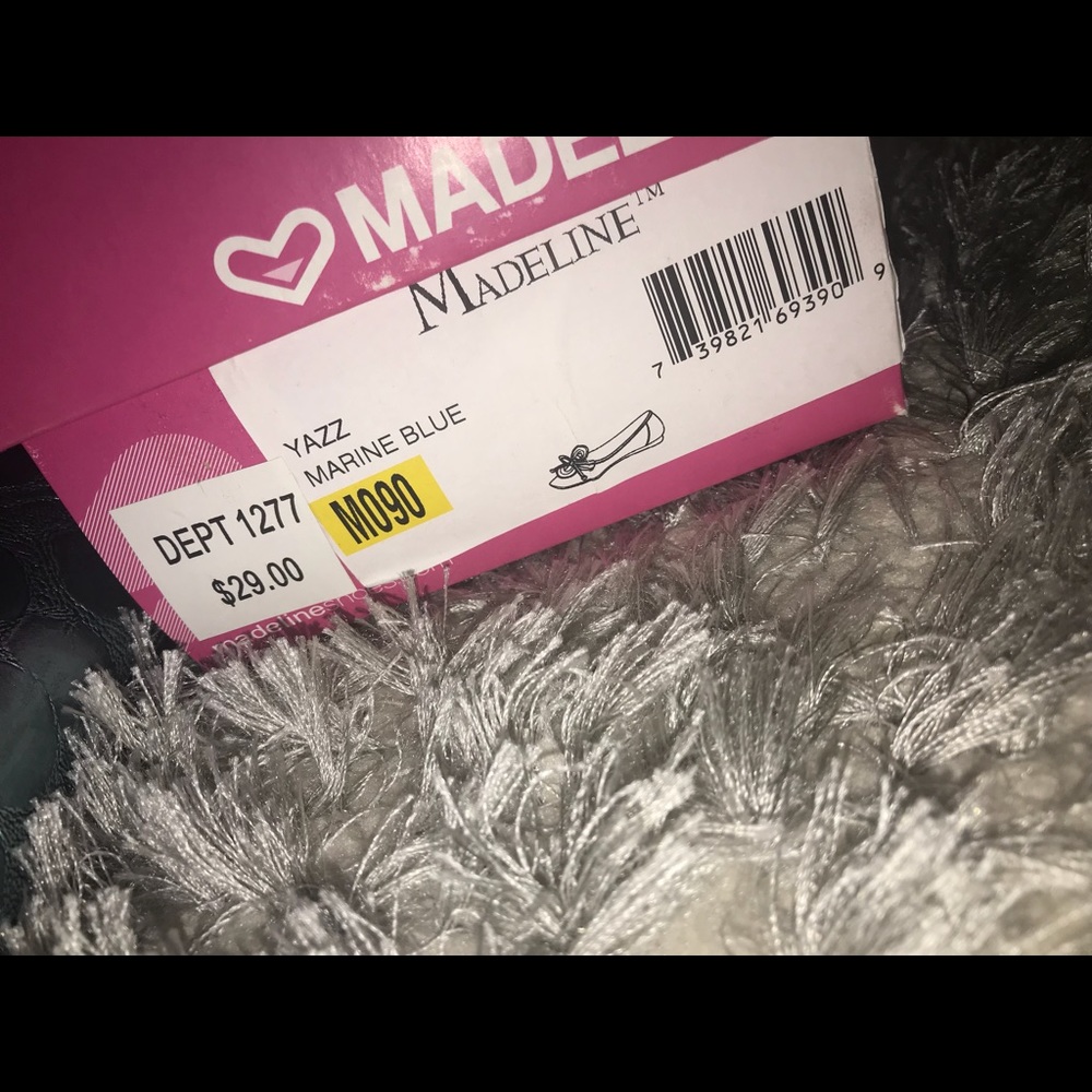 Shoes - Picture 5 of 5
